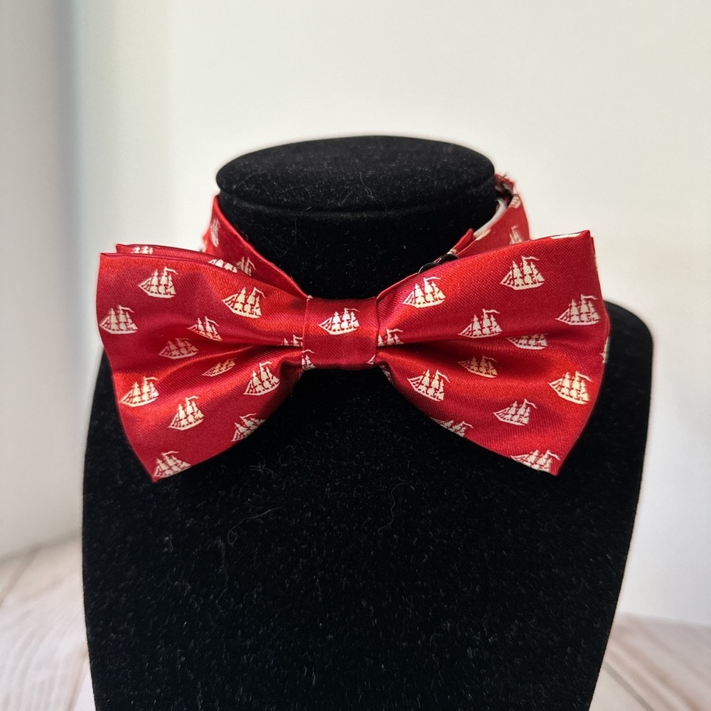 Lot of 3 men’s bow ties in assorted tying styles: Stafford, Old Spice & Vintage
